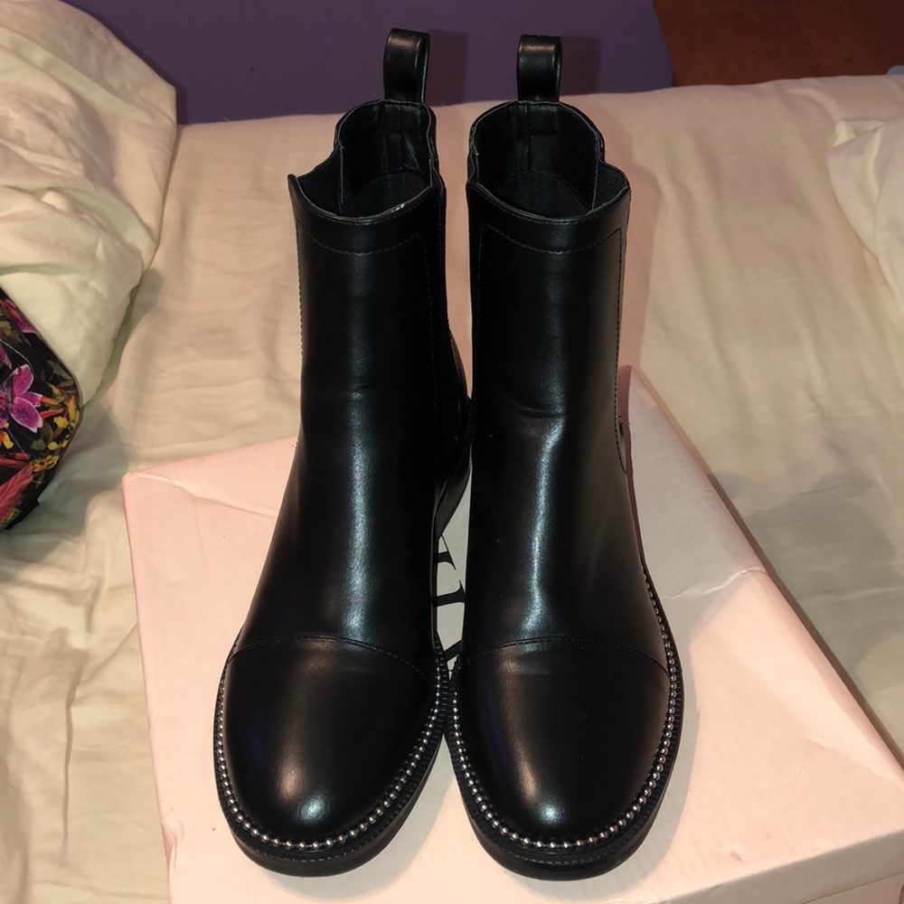 Raid boots